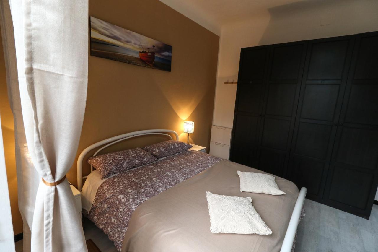 Ferienwohnung La Darsena. Savona Exterior foto